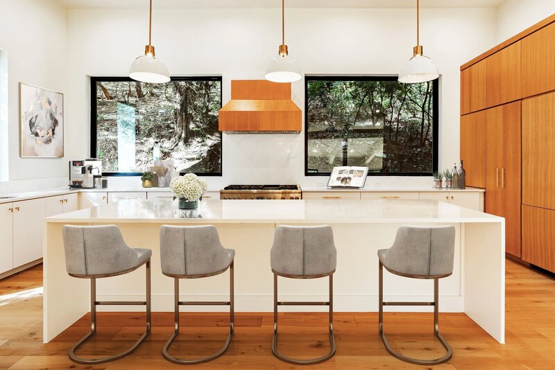 5810-lakeview-circle-kitchen-1