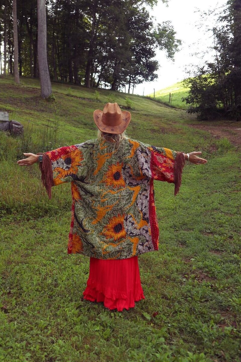 boho-sunflower-kimono-cowgirl-hat-nature