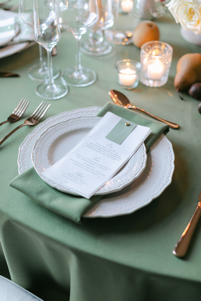 green-white-gold-wedding-colors