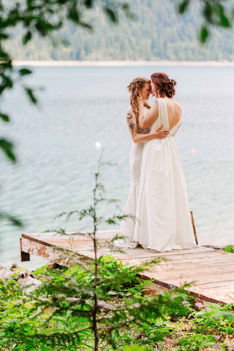 Katchess-Lake-Wedding-WA-Lesbian-Same-Sex-Wedding14