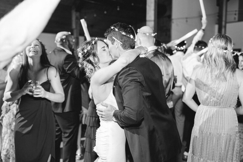 Barn-At-Sunset-Ranch-Buena-Vista-Wedding-Photographer-116