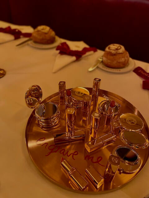 L'Oreal Paris gold mirrors and lipsticks 