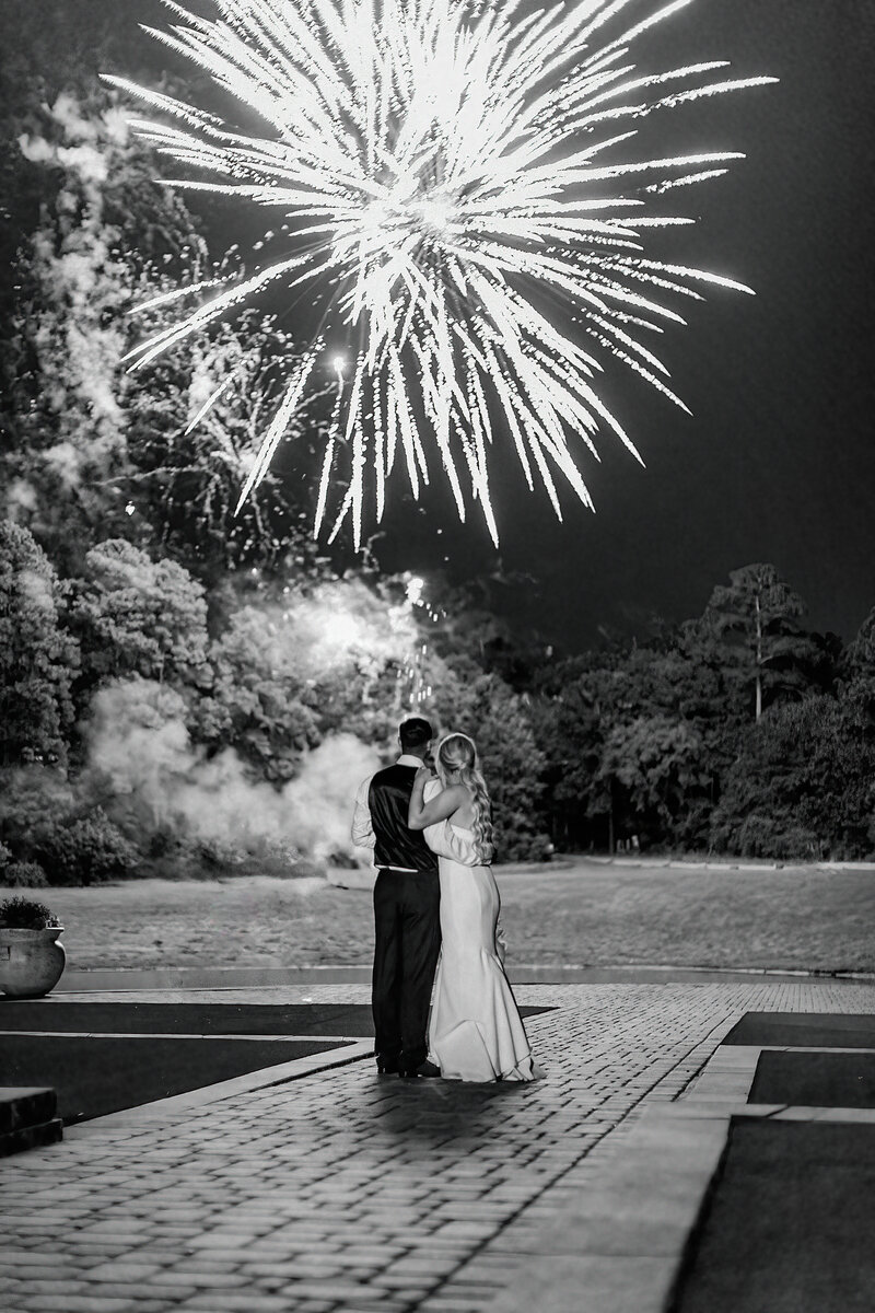 The-luminaire-bride-and-groom-with-fireworks