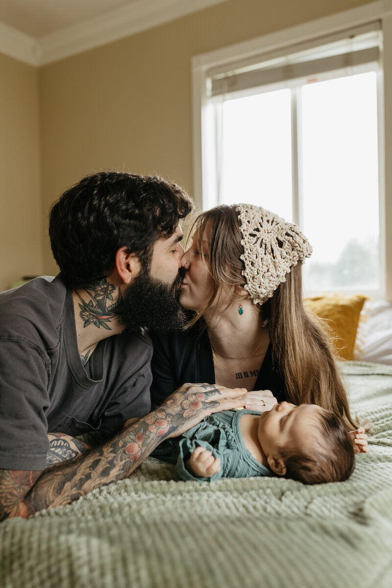 MichaelaHPhotographyNewbornPortlandOregonVancouverWashington-32