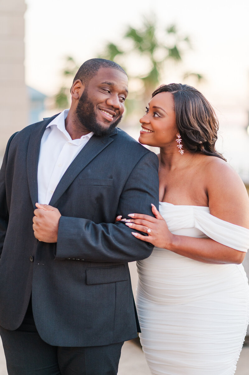downtown-wilmington-nc-engagement-photos-82
