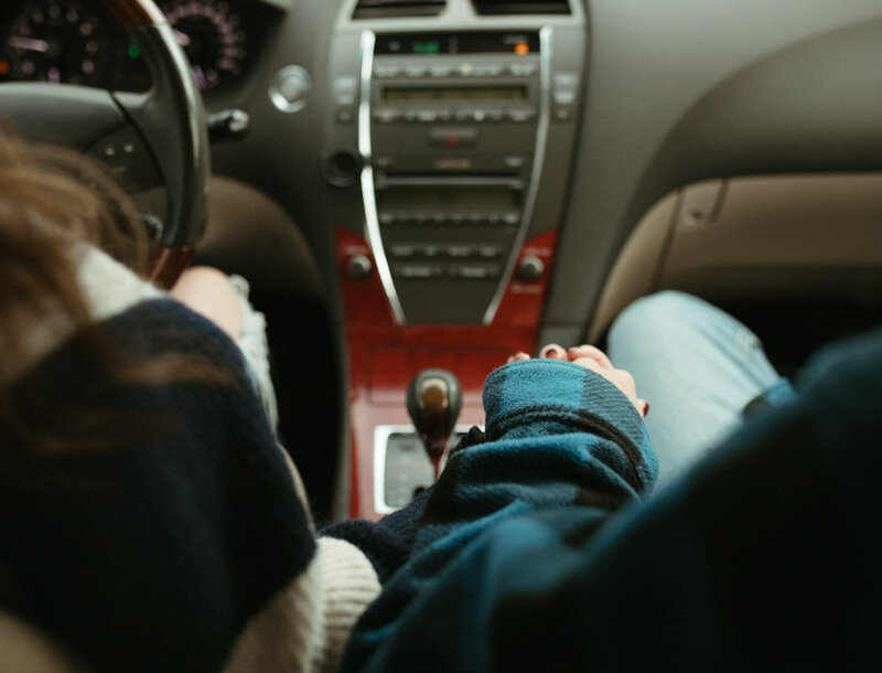 Couples_Session_Saskatoon_Cranberry_Flats_KaylaCassidyPhotography-3
