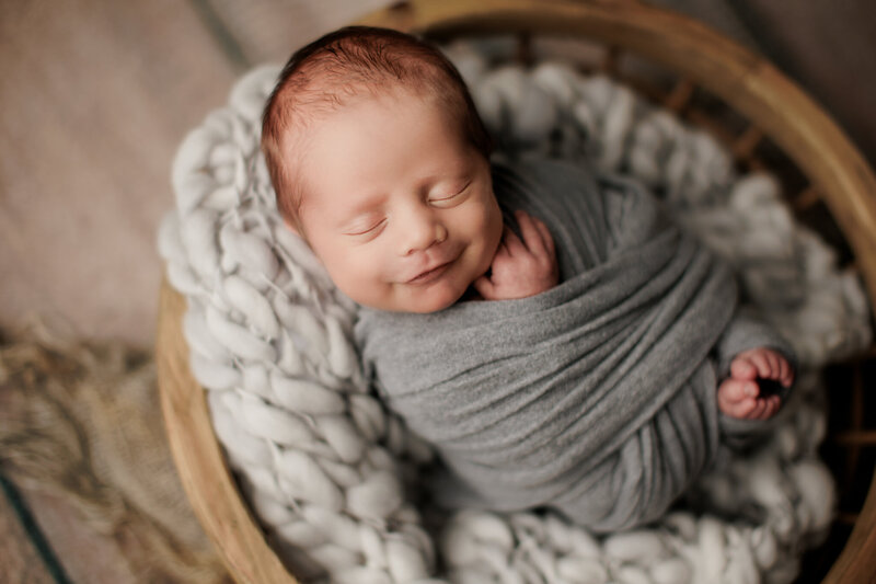 Cave Springs AR-Newborn-Photographer, newborn photoshoot near me Cave Springs