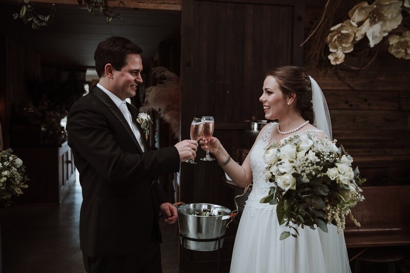 Tinkersfield-Lake-Crackenback-snowymountains-wedding.jpg (55)