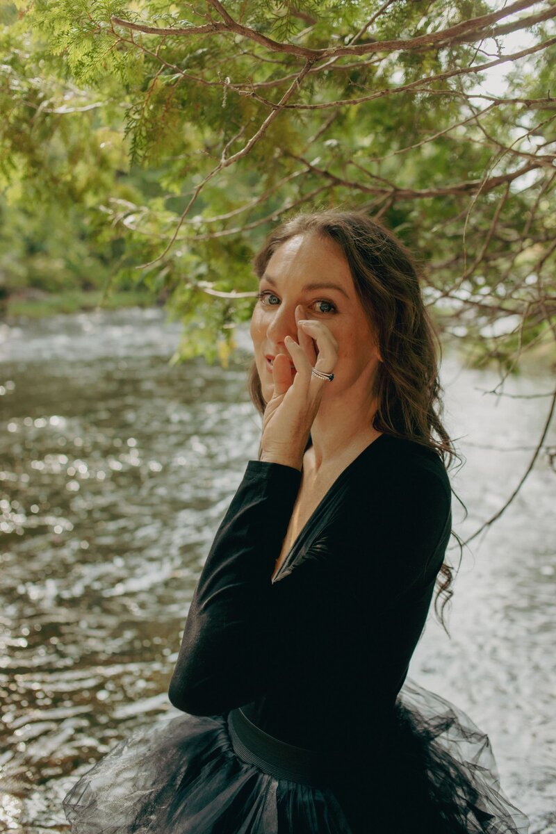 elizabeth wiping away tear
