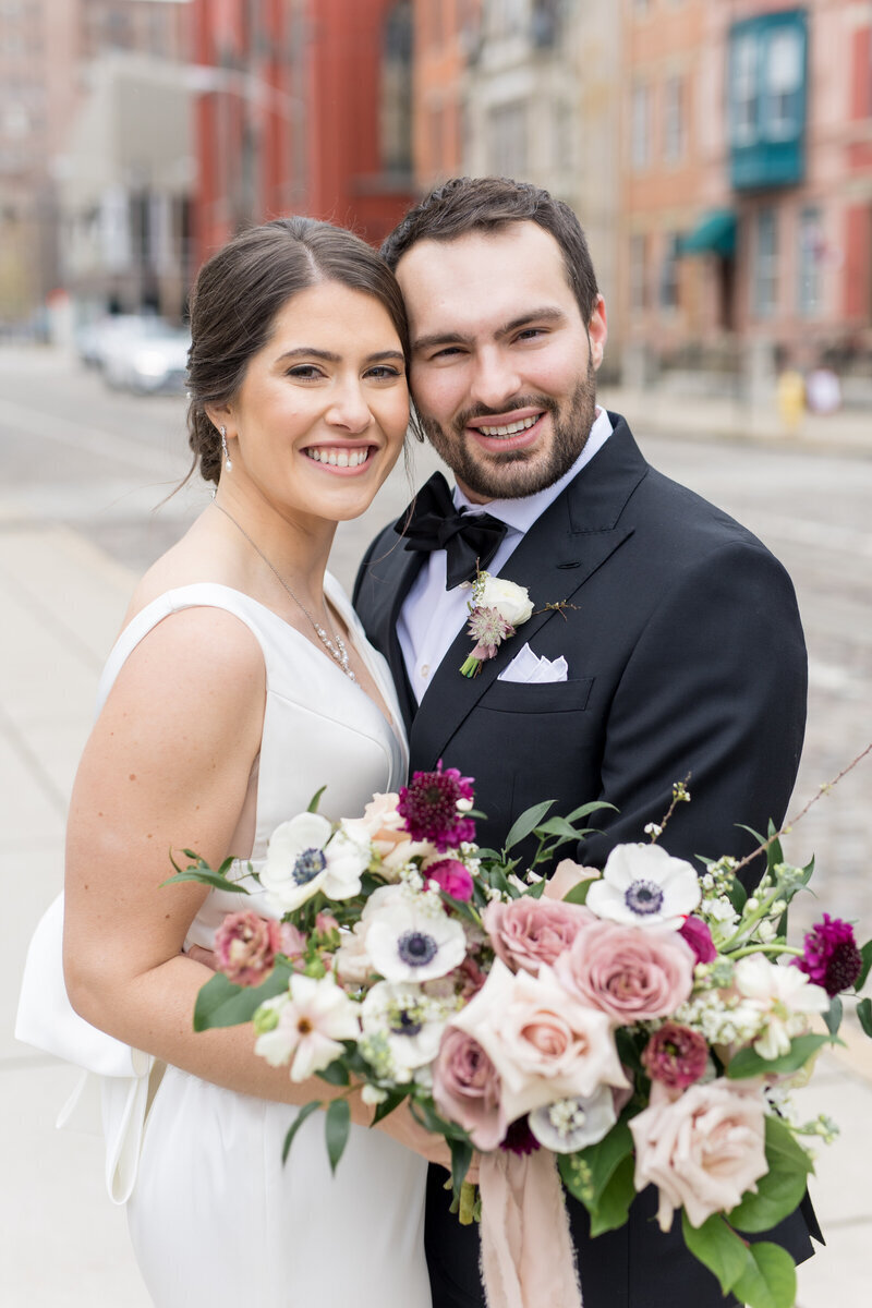 portrait of a Cincinnati wedding couple