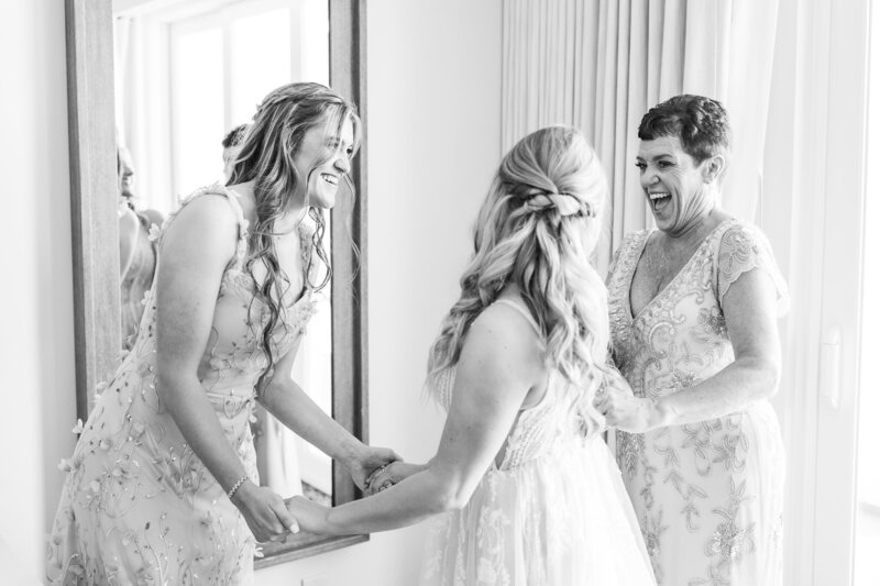 Danielle + Blake  Girls Getting Ready-54