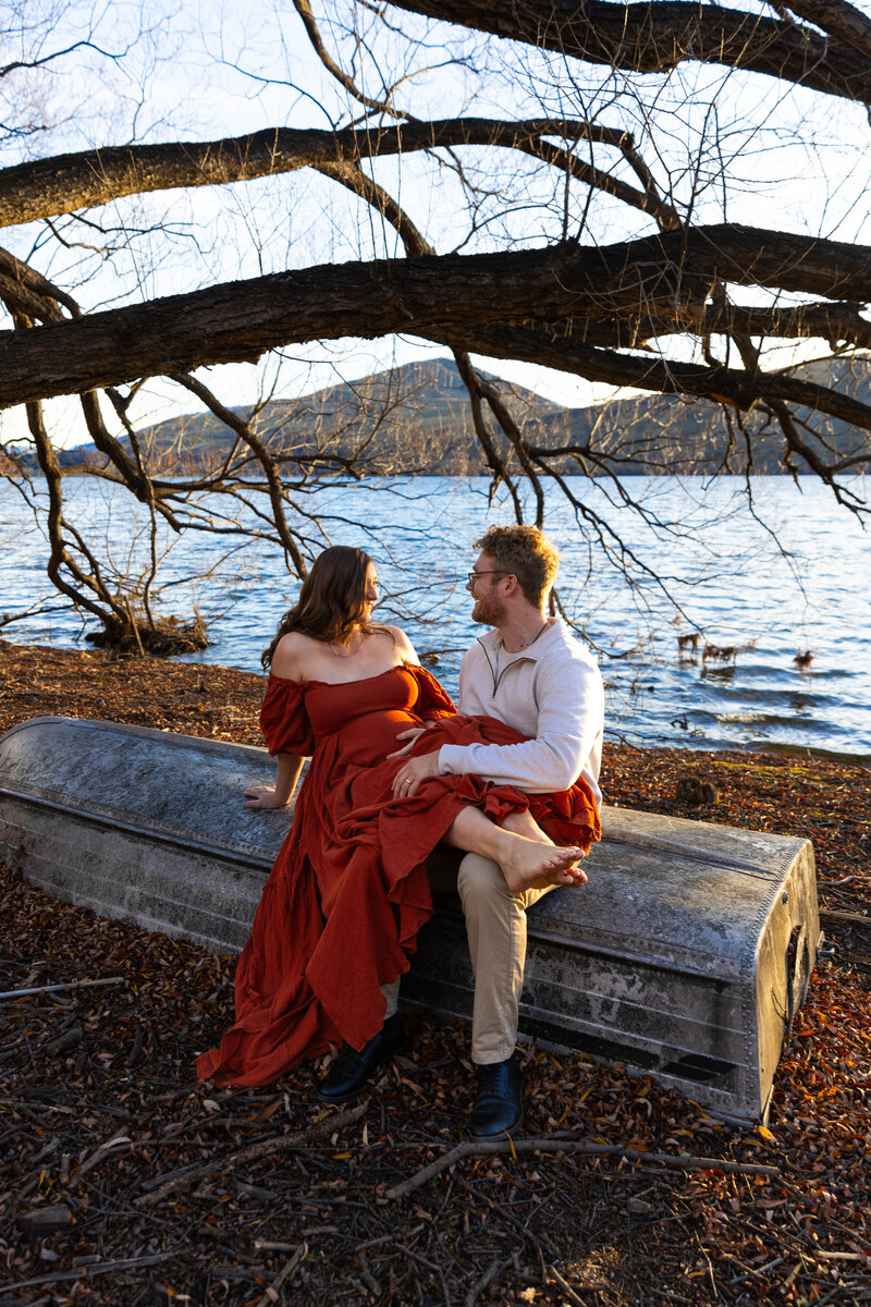 Maternity_Lake_Kayes_Ohdarlingcreativestudio37