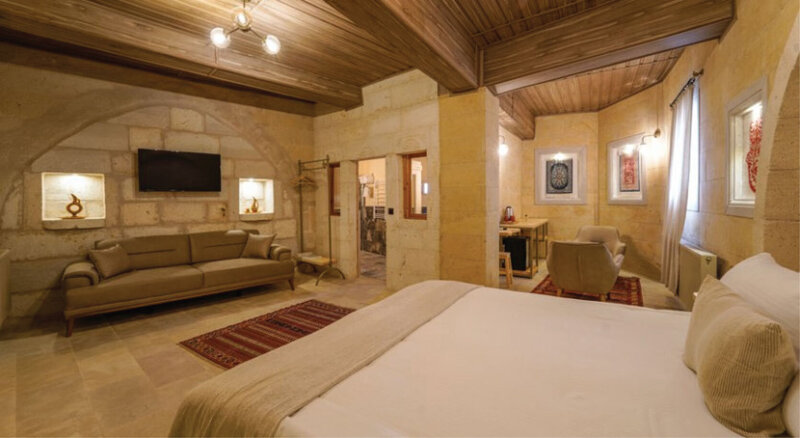 Sarah-Lord-Photography-Cappadocia-Retreat-7