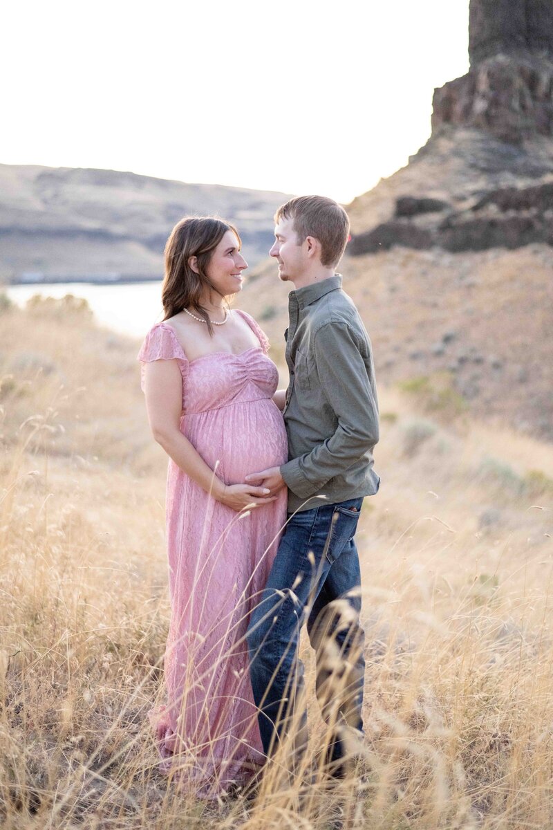 tri-cities-wa-maternity-baby-photographer-2024-16