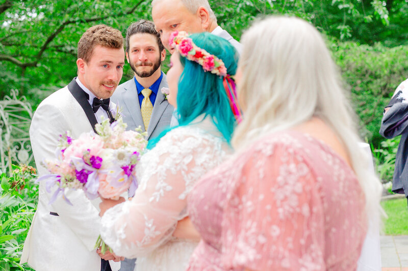 Unique and romantic summer wedding at Gramercy Mansion in Baltimore Maryland