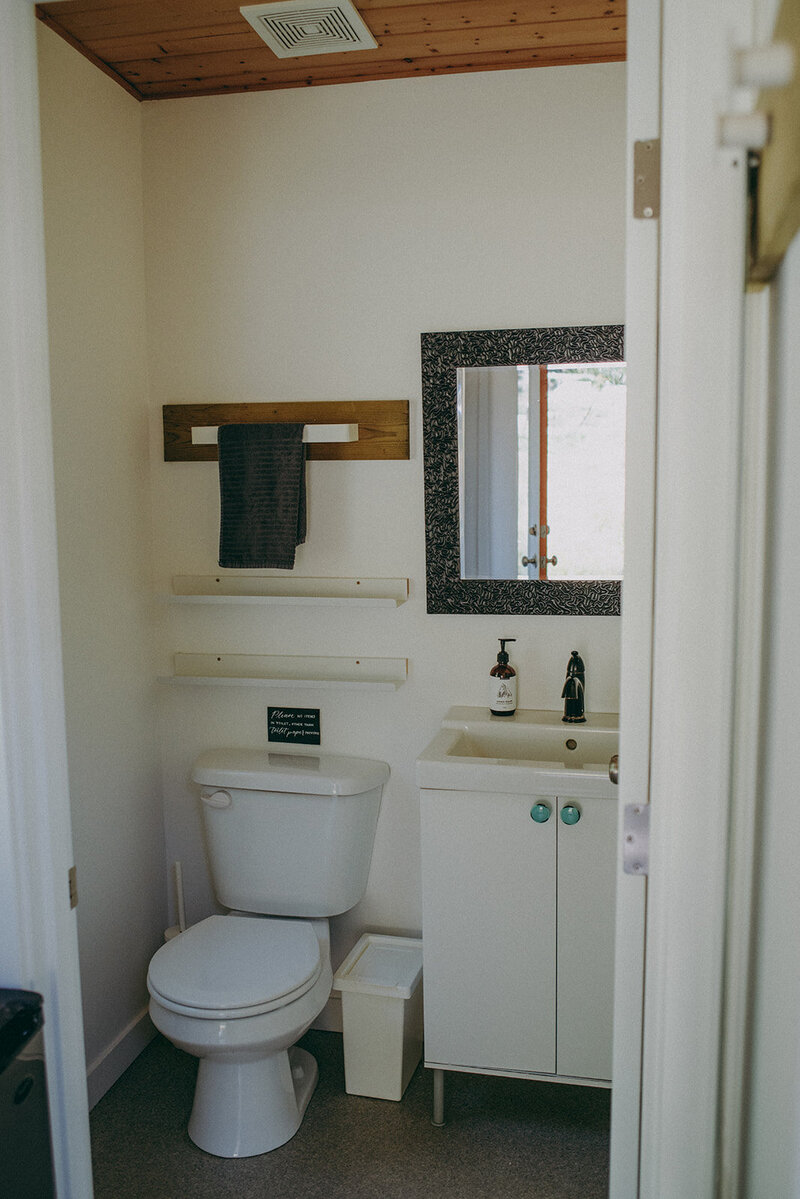 Nectar Yoga Moonstone Cottage Vancouver British Columbia @jennapullenphotography (1)