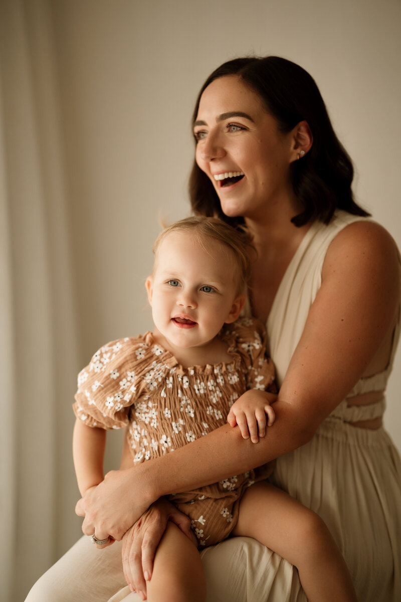 timeless-motherhood-portraits-perth.jpg