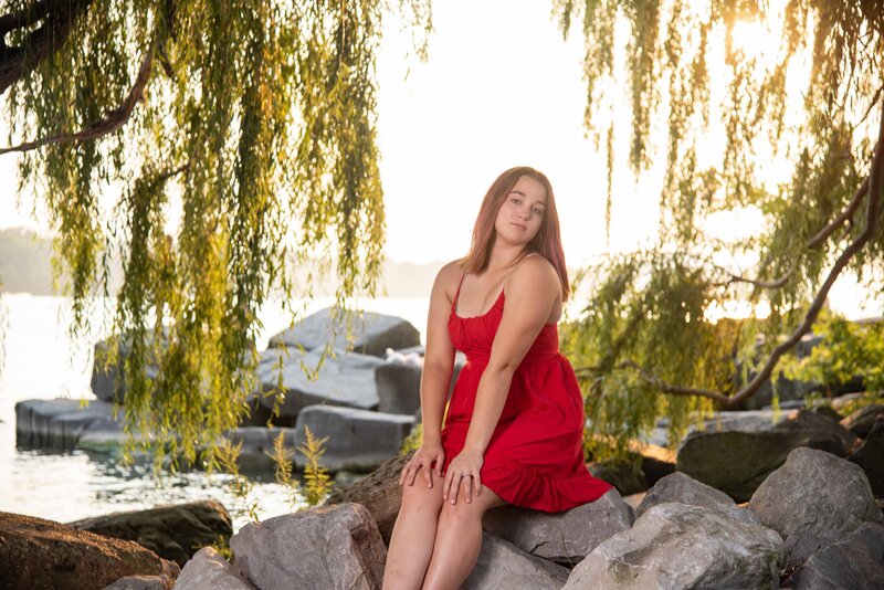 SeniorPhotosMedinaPositivelyPortraitsEdgewaterBeachCleveland-4