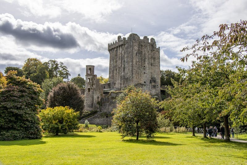 free-photo-of-blarney-castle-in-lush-irish-countryside