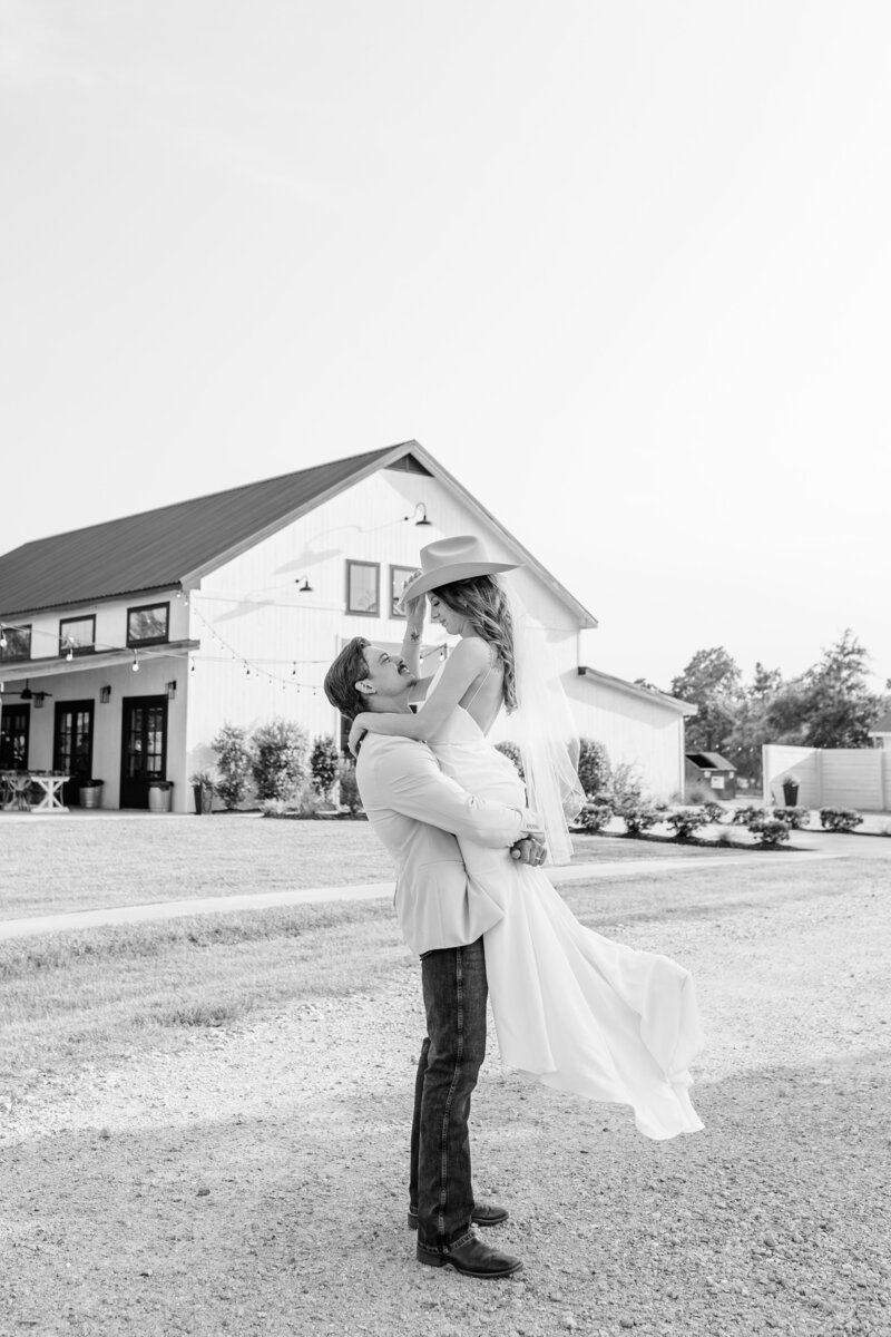 Willowynn-Barn-Wedding-Photographer-4