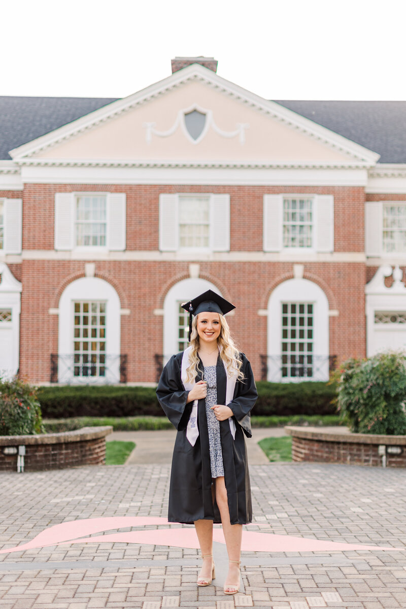 taylor  cap & gown-12