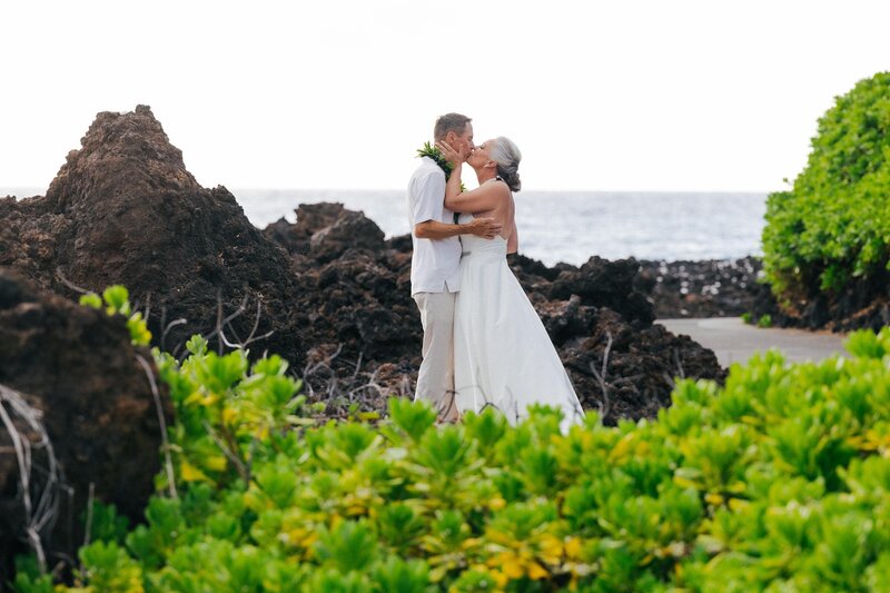 kukio_beach_big_island_wedding_15
