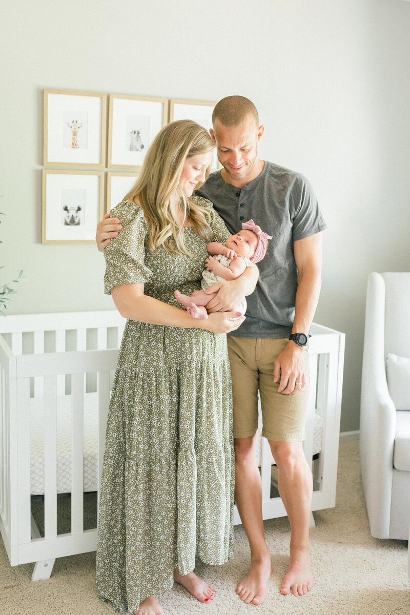 Lyndsey_Rose_Photography_Minnesota_Motherhood_Seniors_Family_Newborn_Photographer_Newborn_Portrait_Gallery1-4