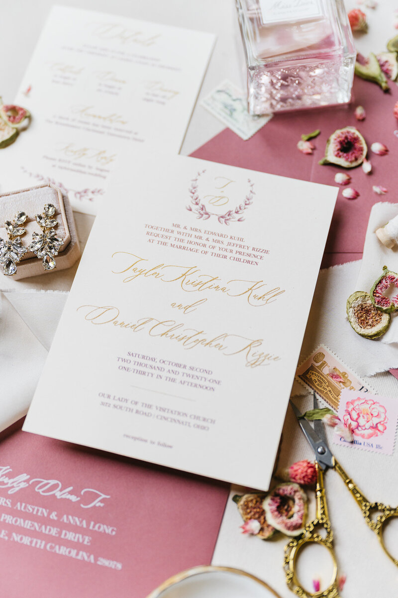 Cincinnati-Wedding-Invitations-Gold-Foil