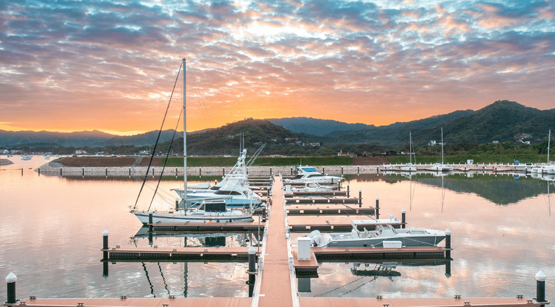 Marina-Flamingo-Costa-Rica-sunset