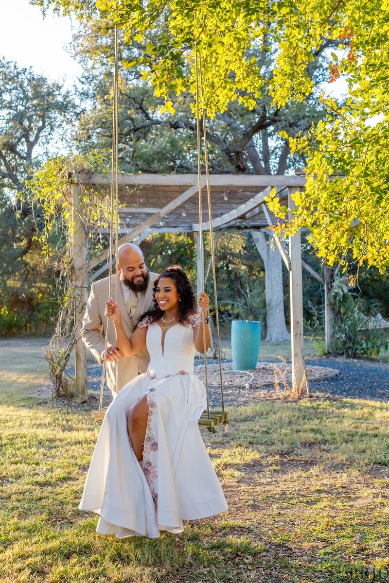 pecan-springs-ranch-bride-groom-2