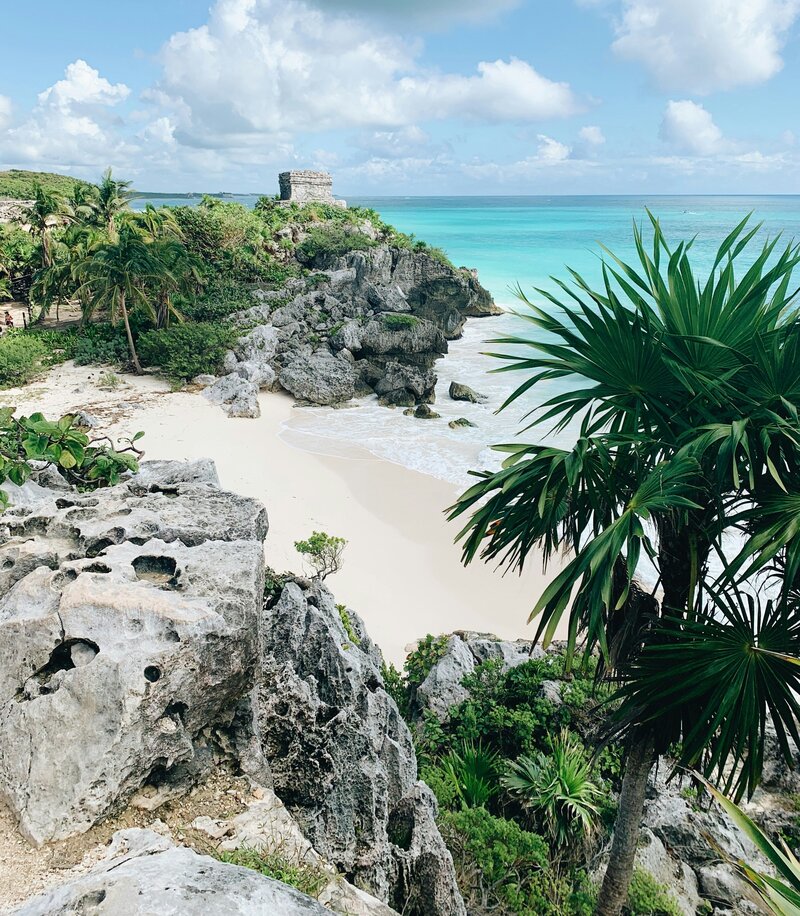 Rocky beach next to a beautiful blue ocean