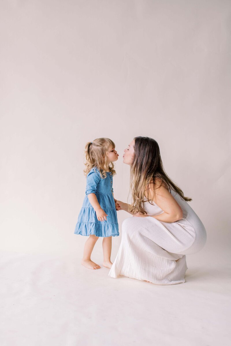 Downtown-hickory-studio-family-session-katelyn-shelley-photography (8)