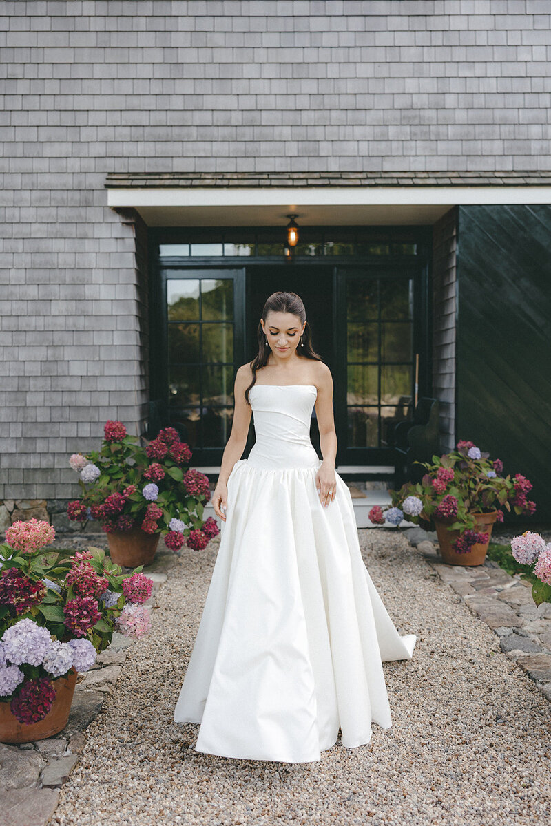 California bride in modern, natural documentary wedding photography style