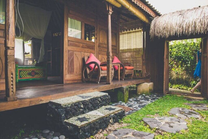 bungalow outside