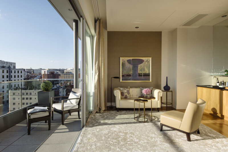 image-the_dupont_circle_-_luxury_suite-6582