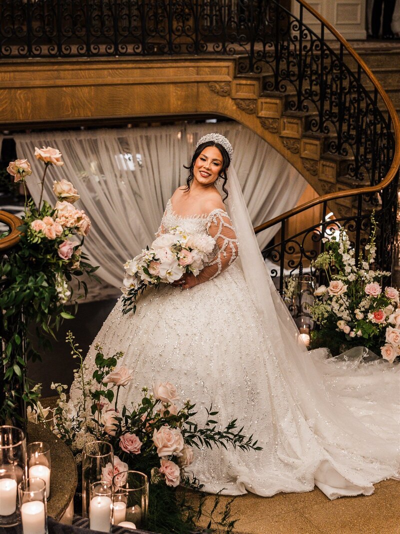 Grand-Luxury-Fairmont-Olympic-Wedding-Flora-Nova-Design-Seattle-00028