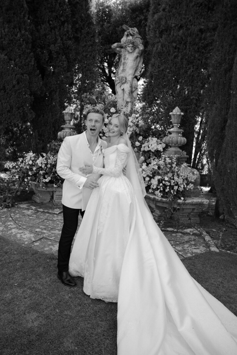 Flora_And_Grace_La_Foce_Tuscany_Editorial_Wedding_Photographer (656 von 2441)