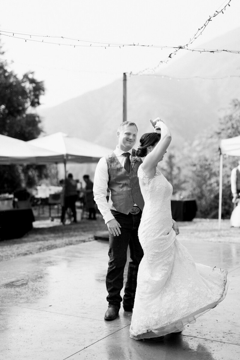 2023 Peddlers Pack Oak Glen Wedding 2