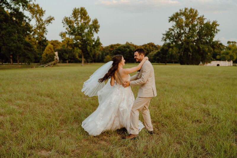 angelina-loreta-photography-texas-wedding-photographer-bride-groom-houston-magnolia-collegestation-112