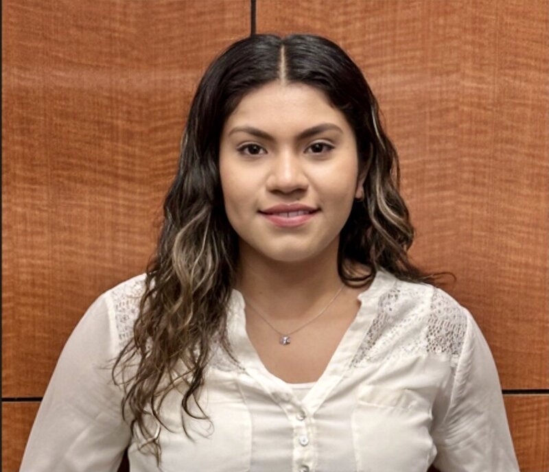 156E1961-5576-4584-B69E-400B5BE19E16_1_201_a