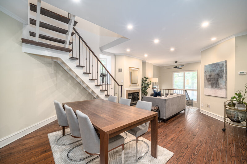 300 Avenue Road Unit 5 _019
