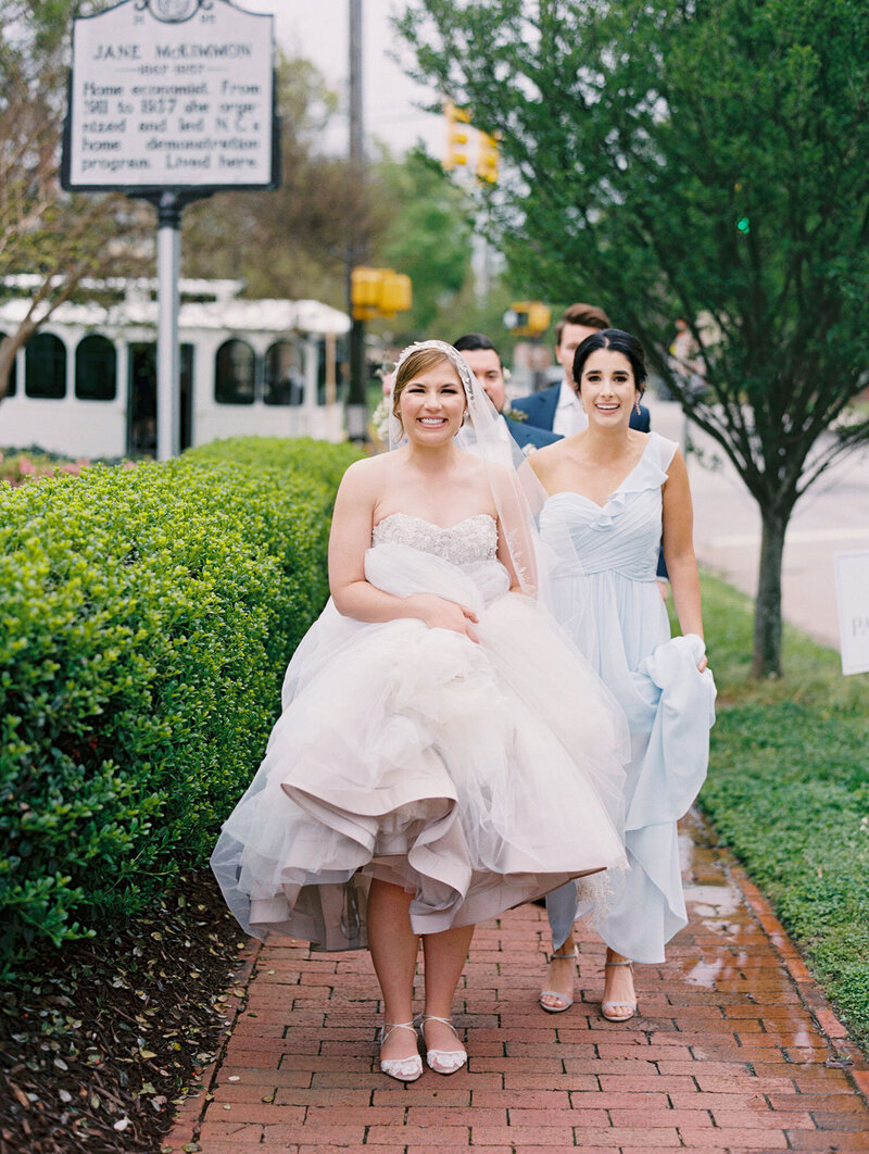 7-ally-bobby-photography-fine-art-wedding-merrimon-wynne