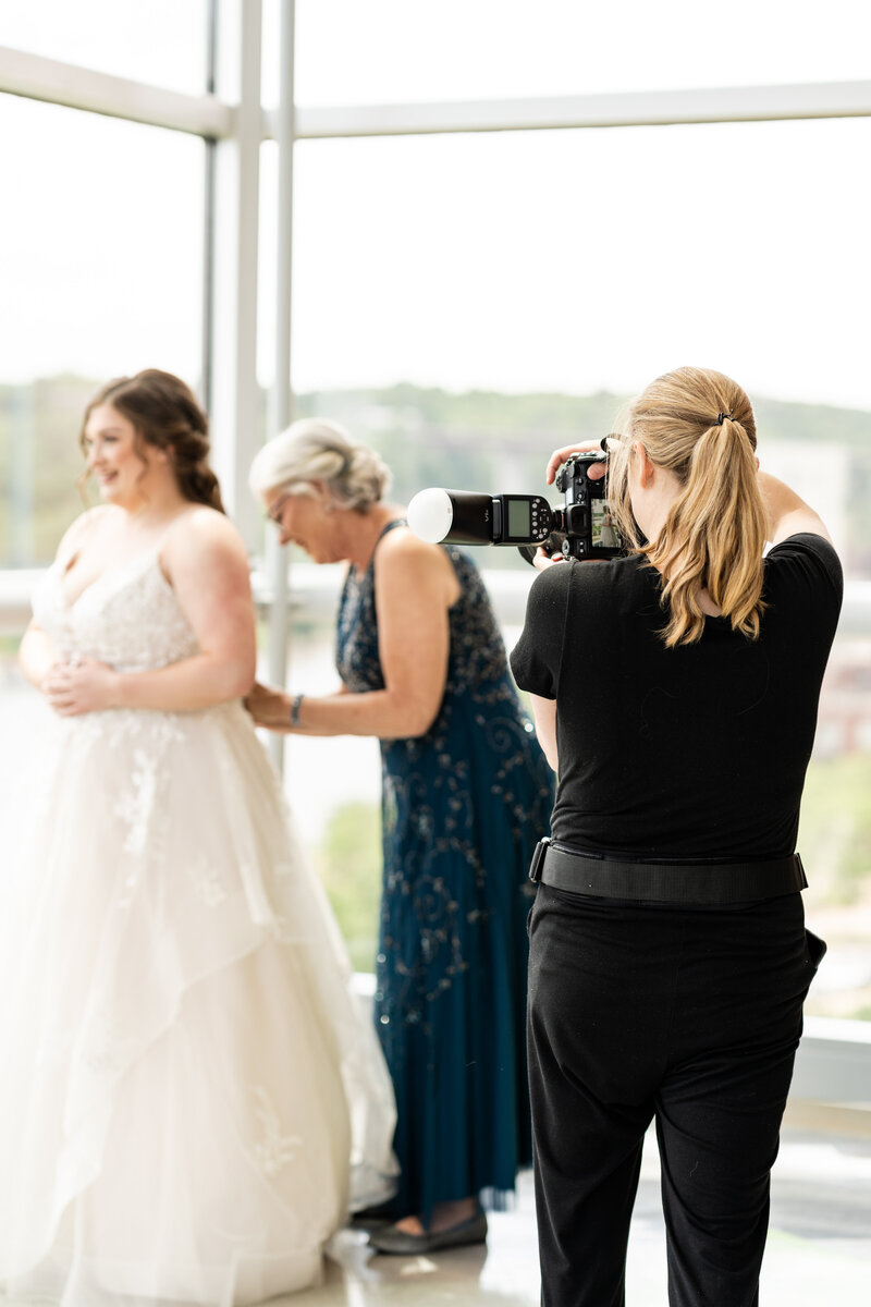 Behind-the-scenes-Janie-Maki-Photography-1