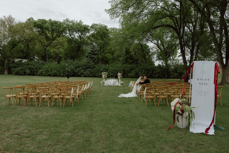 Wedding photographers in South Dakota