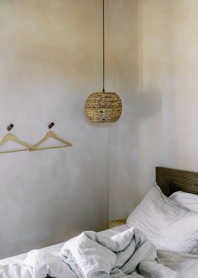 interior design photographer lexia frank photograph of raw linen bed