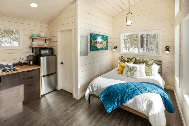bashful_interior_horiz