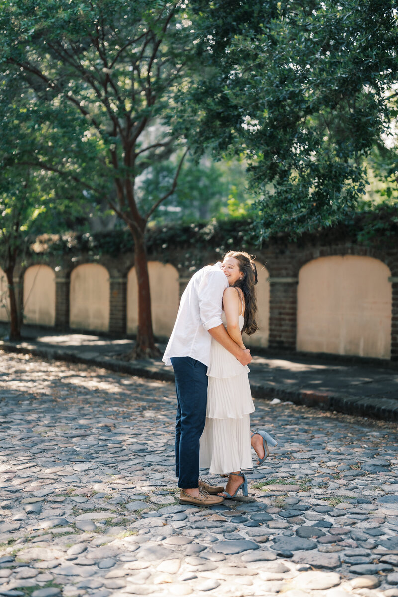 Downtown-Charleston-Summer-Engagement-Taylor-Cline-Photography-Wedding-15