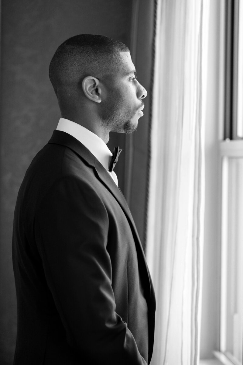 Detroit wedding photographer. Editorial, documentary wedding photography