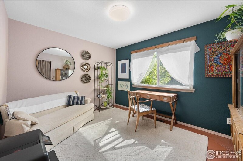 Fort-Collins-Family-Home-Listing-8