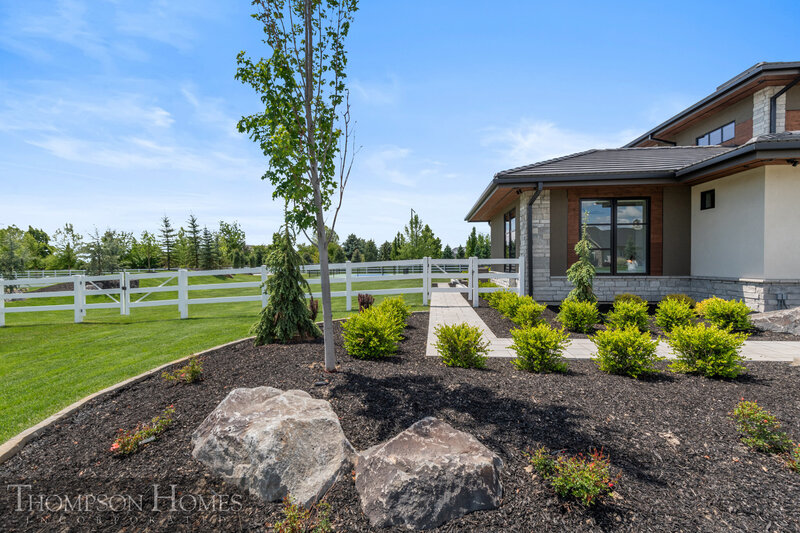 Thompson-Homes-Stillwater-Modern-Prairie-Eagle-Idaho-Custom-Home-Builder-8